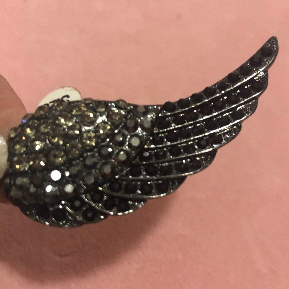 Black swan crystal angel wing gothic ring onyx